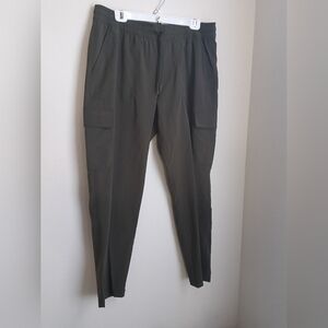 The North Face Pants Women L Olive Cargo Sustainability Streetwear Functionality